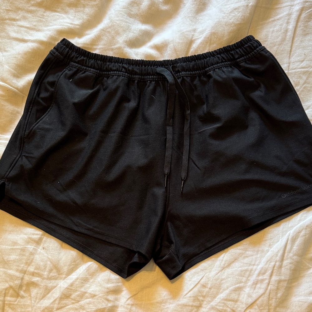 Outdoor voices black Women's Shorts